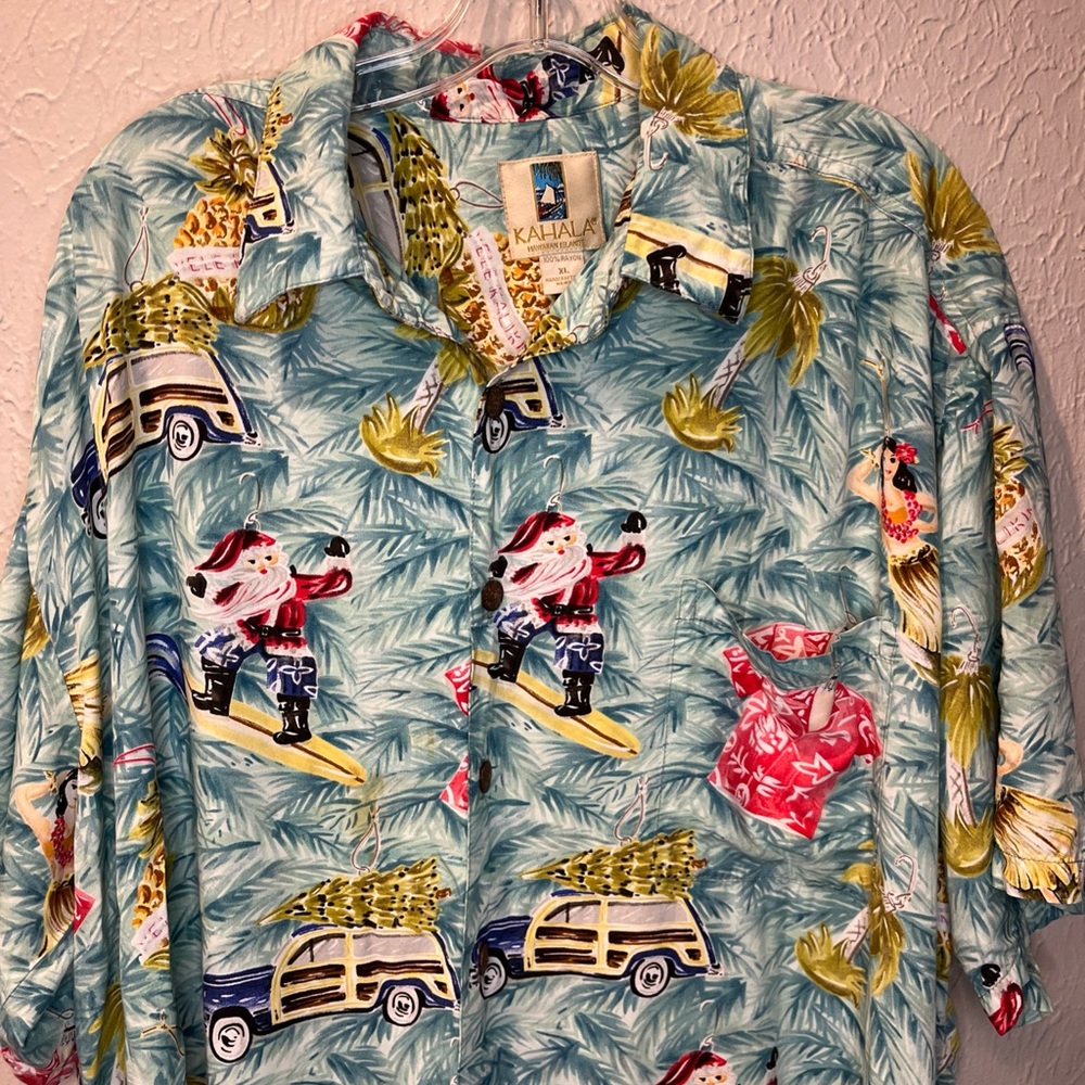 Kahala Hawaiian Shirt XL Christmas Ornaments mele kalikimaka Surfing Santa Hula